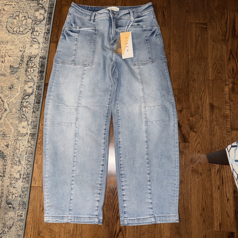 Risen Los Angeles Stetson Barrel Cuffed Jeans. Women 9/29. Light Blue. NWT.